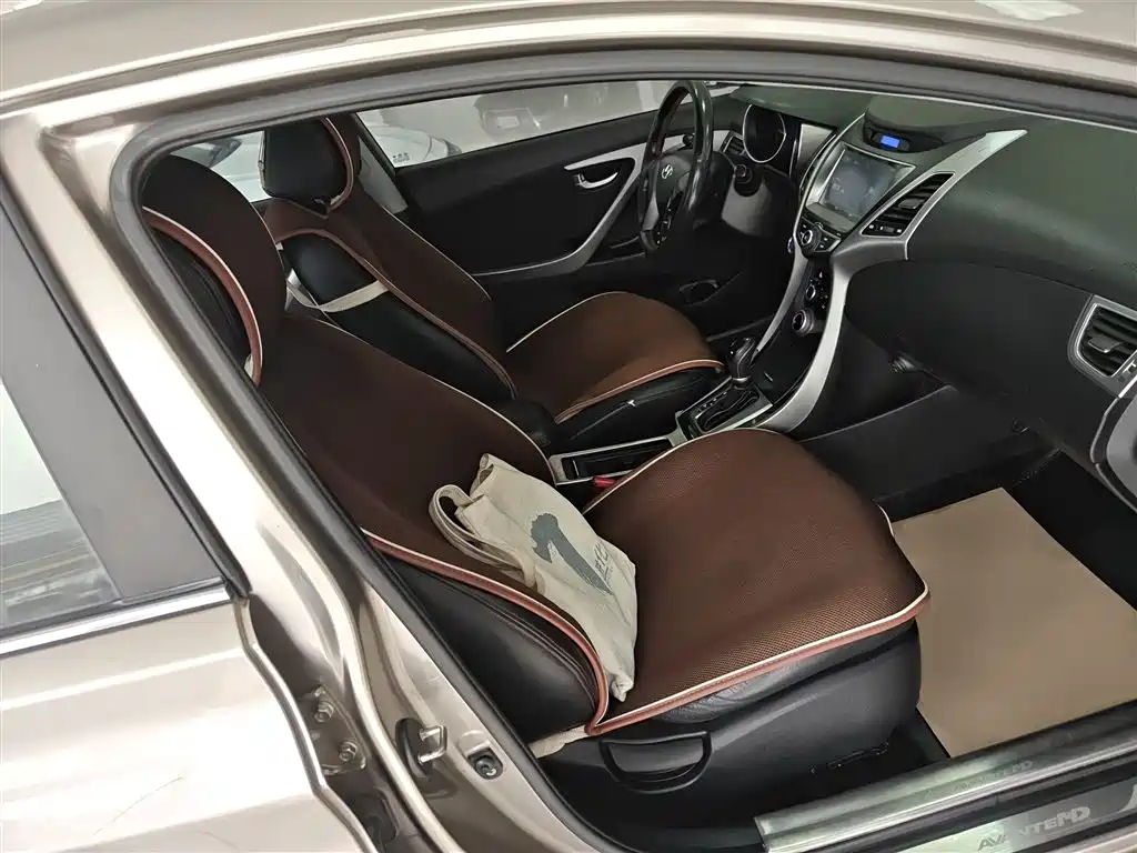 Hyundai Langdong 2015 1.6L Auto Premium фото 25