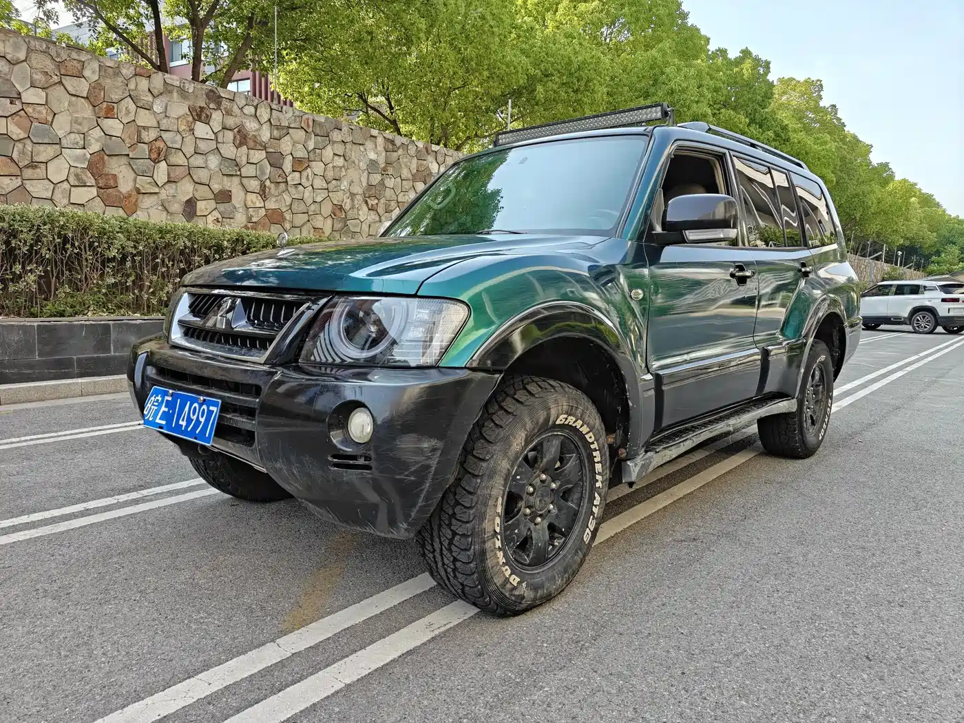 Mitsubishi Pajero 2011 Mitsubishi Pajero V73 3.0L MT GLS