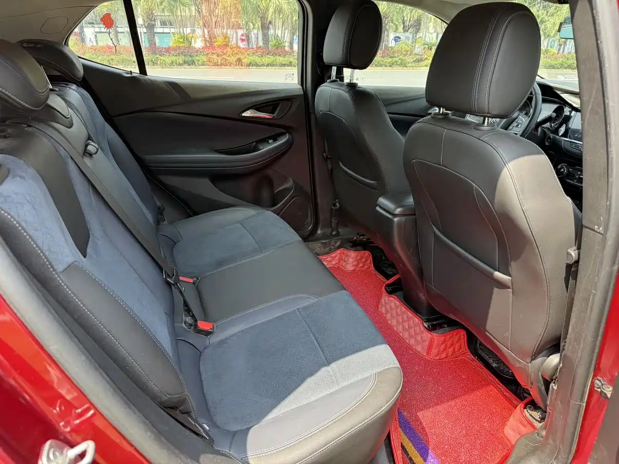 Buick Encore GX 2020 20T CVT 2WD Luxury Model фото 10
