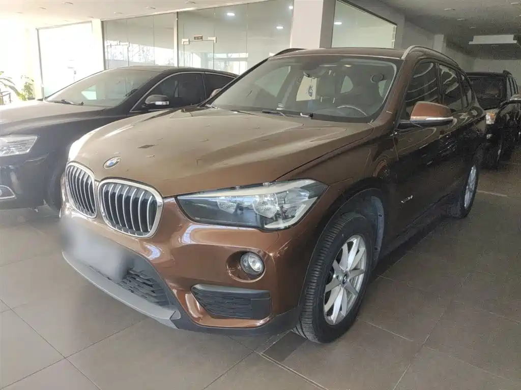 BMW X1 2018 sDrive18Li Fashion Model фото 2
