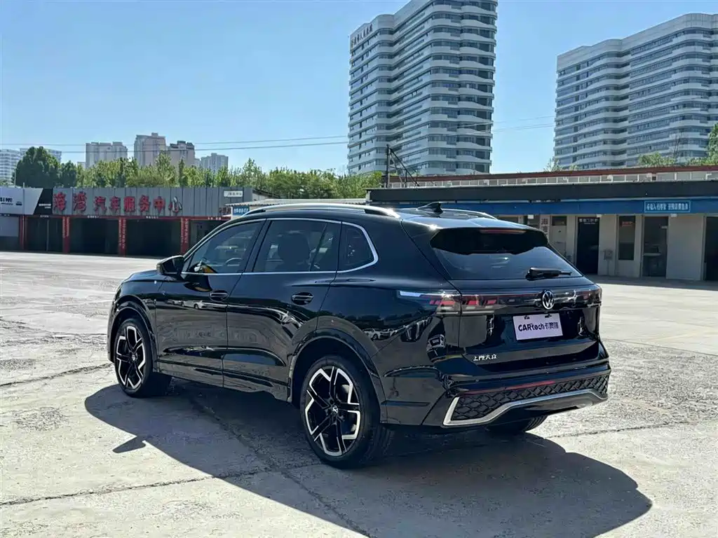 Volkswagen Tiguan L 2024 PRO 330TSI FWD R-Line Intelligent Premium Edition фото 6