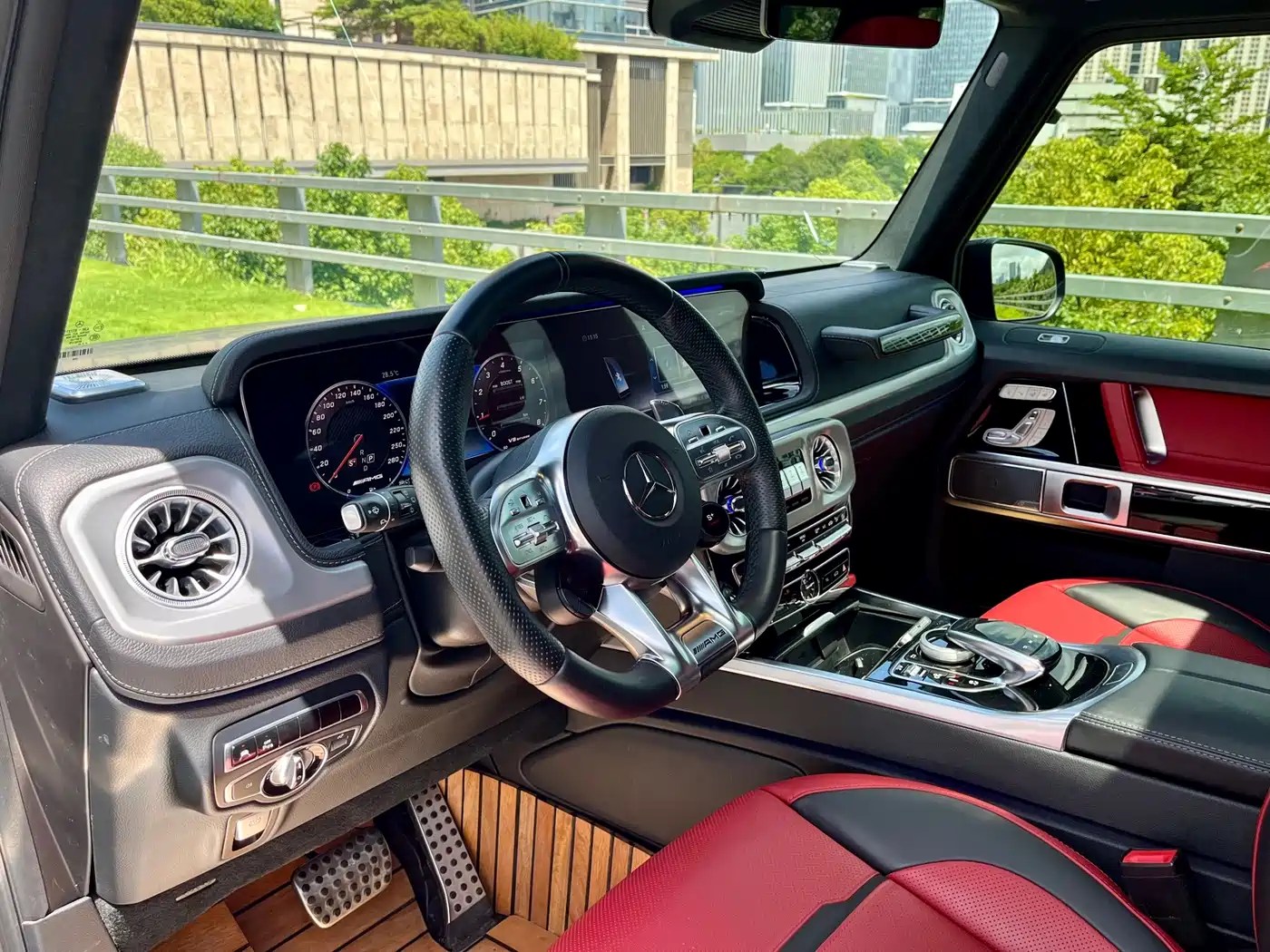 Mercedes-Benz G-Class AMG 2021 AMG G 63 фото 9