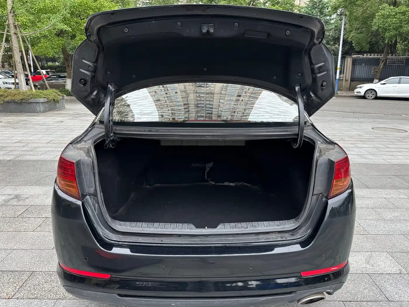Kia K5 2011 2.0L Automatic DLX фото 13