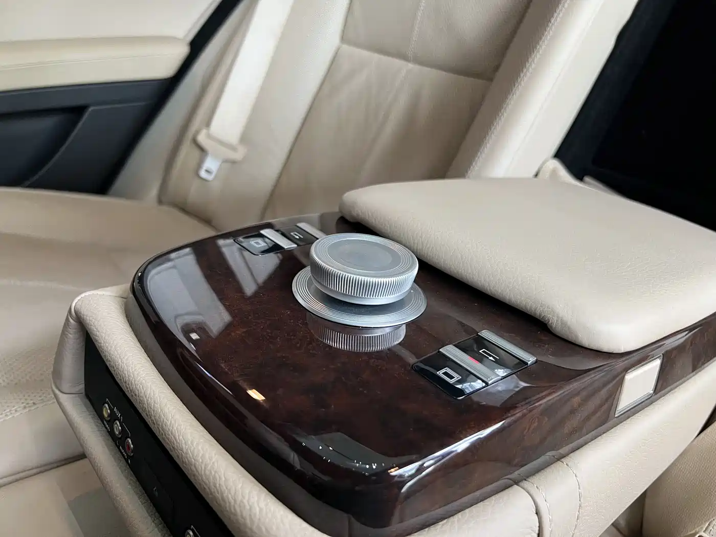 Mercedes-Benz S-Class фото 52