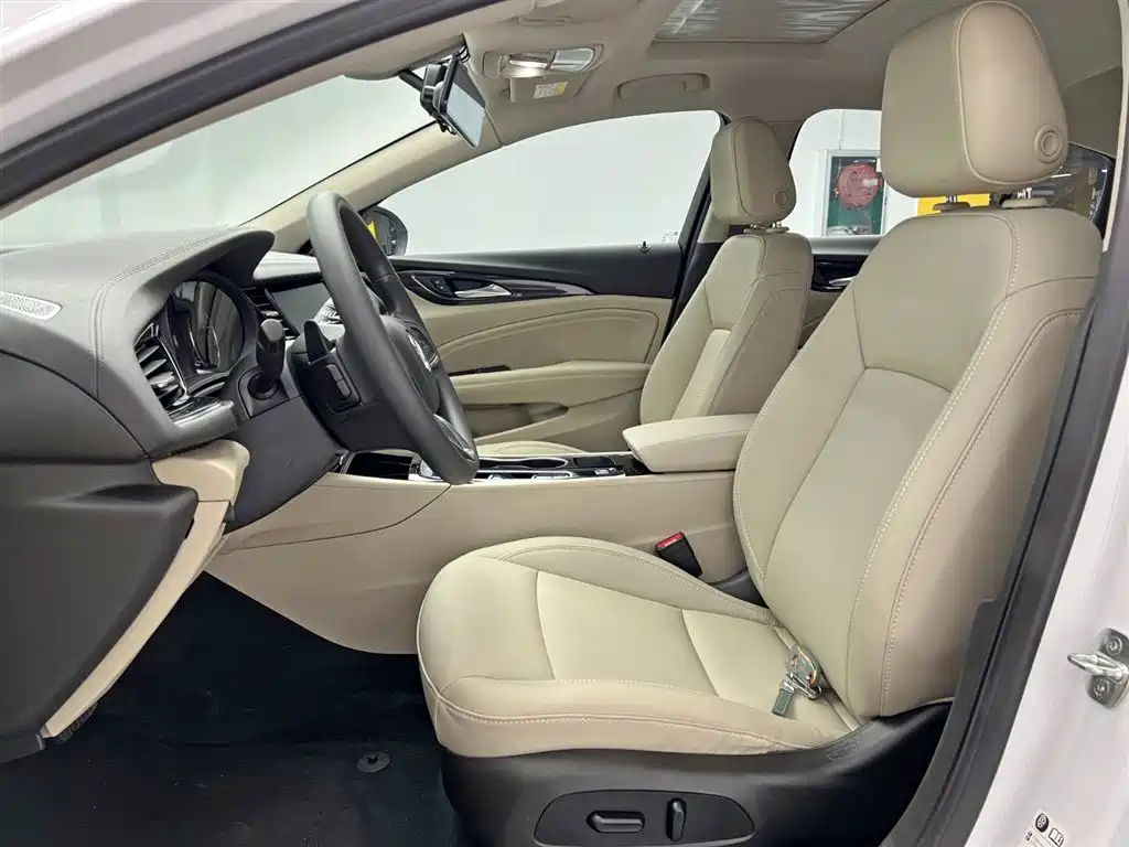 BUICK REGAL