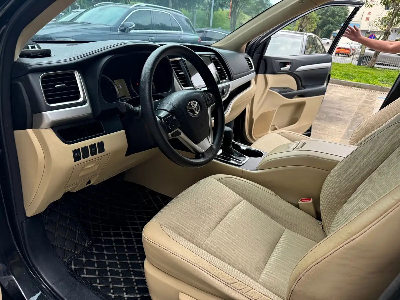 Toyota Highlander 2018 2.0T 2WD Elite 7-Seater China VI фото 7