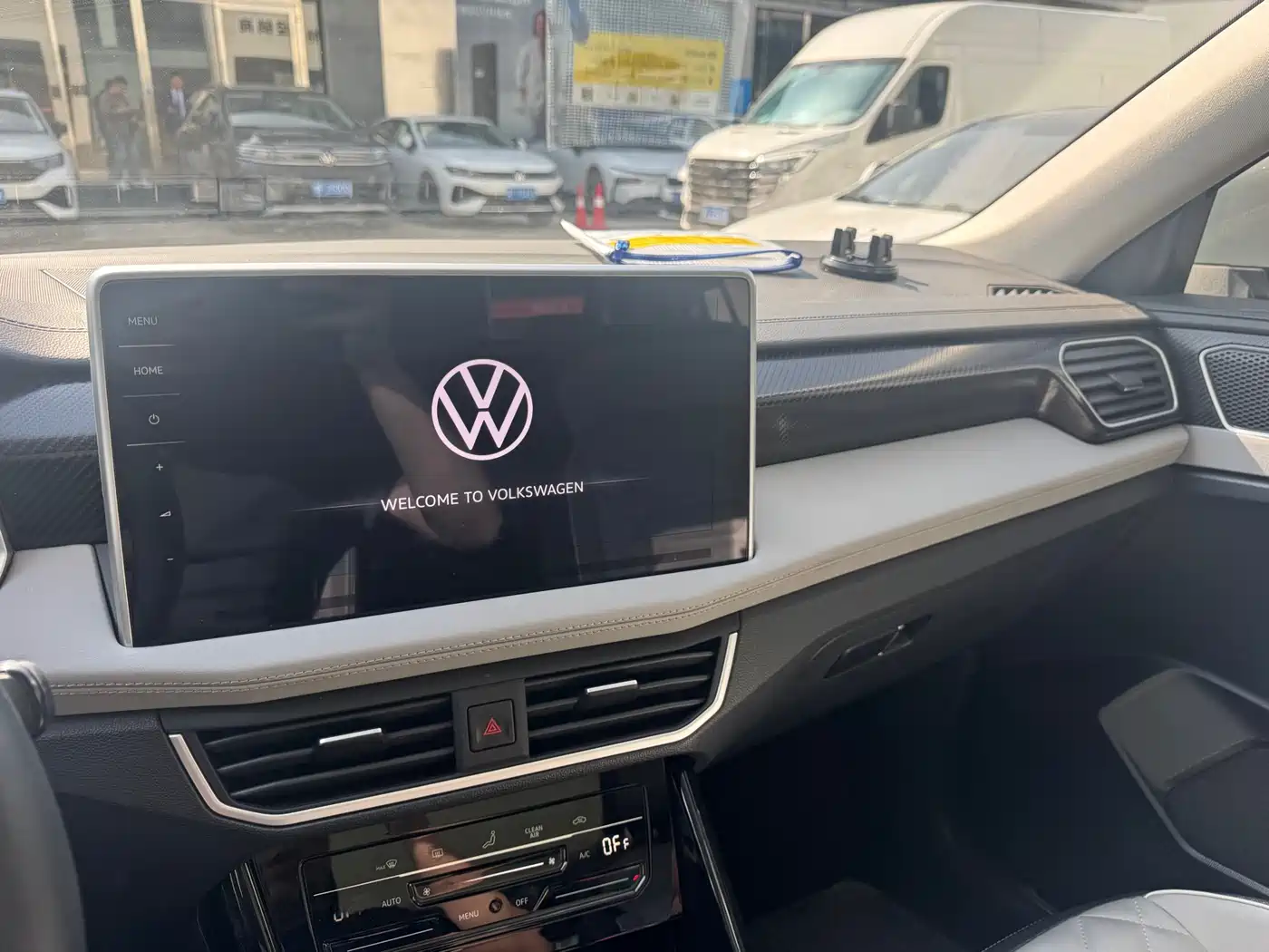 Volkswagen Tayron 2024 300TSI 2WD Luxury Plus Advanced фото 15