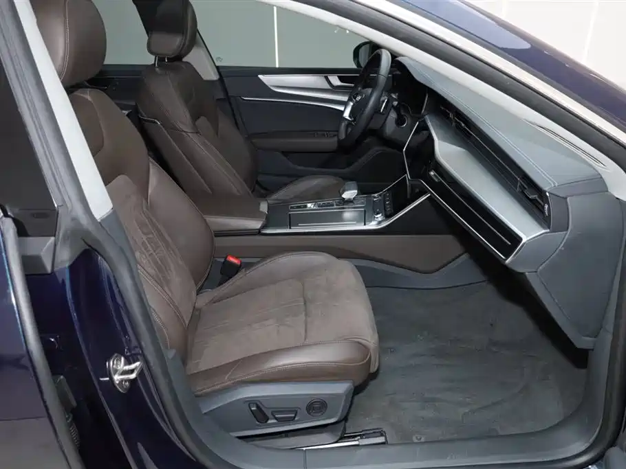 Audi A7L 2024 45TFSI S-line Dream Edition Crystal Package фото 21