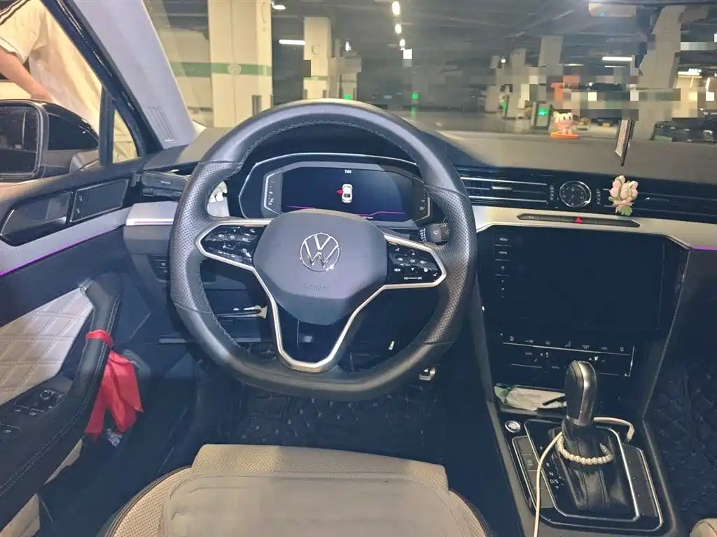 Volkswagen Magotan 2023 Model 2 Million Commemorative Edition 330TSI DSG Luxury фото 11