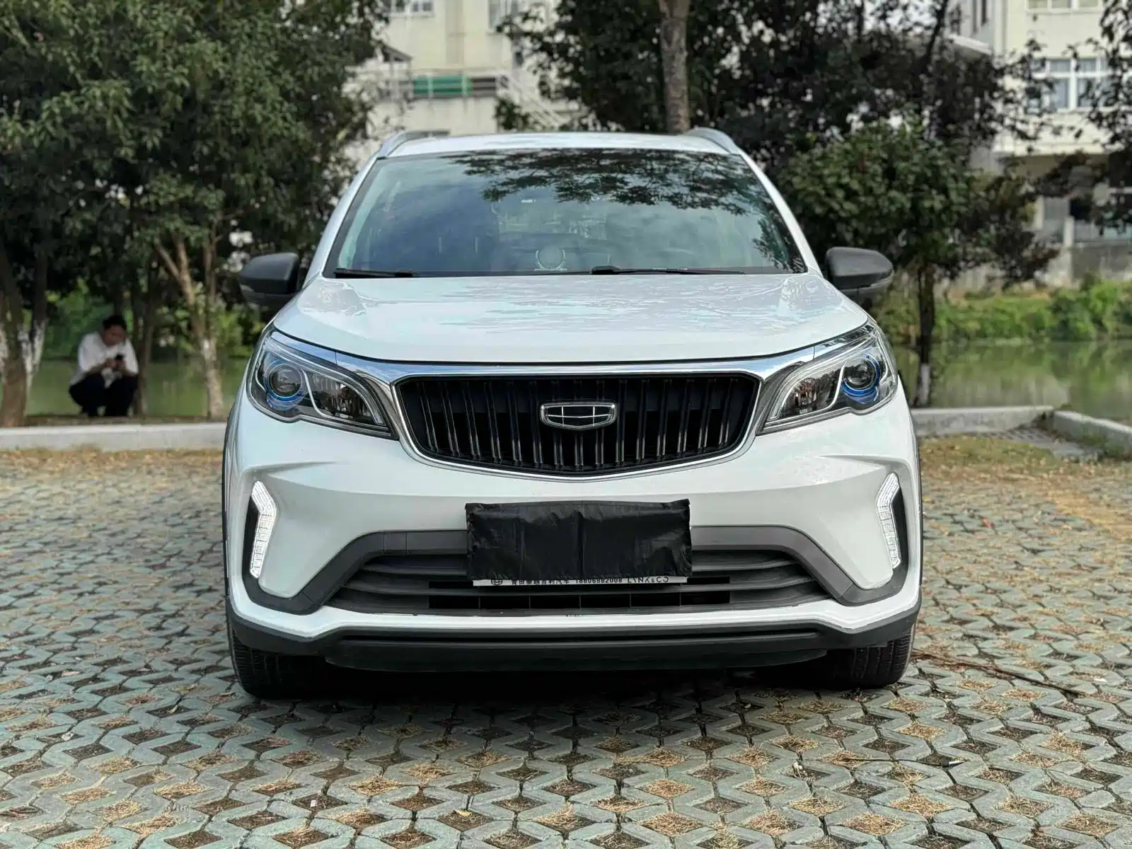 Фото 3 - Geely Vision X3