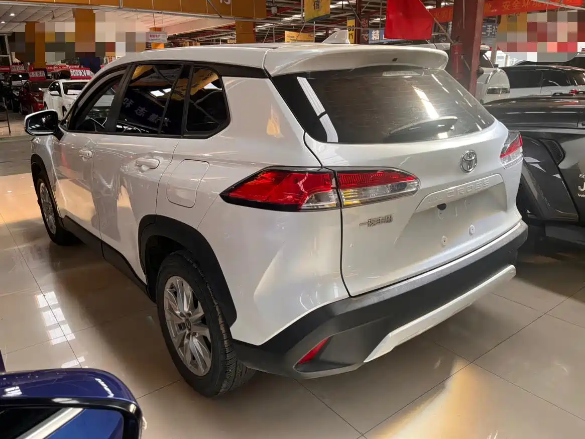 Toyota Corolla Cross 2023 2.0L Elite Edition фото 12