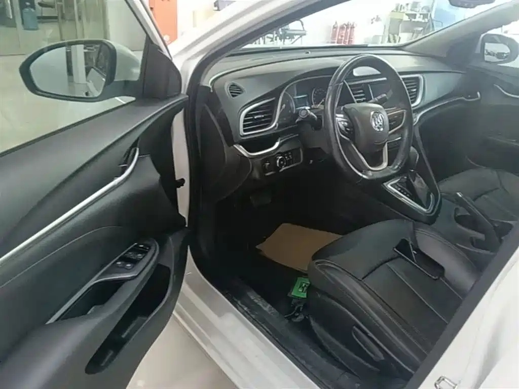 Buick Excelle 2019 18T Auto Connected Elite China VI фото 16