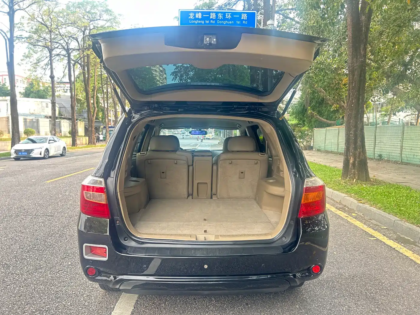 Toyota Highlander 2009 2.7L 2WD 5-seater Elite Edition фото 15