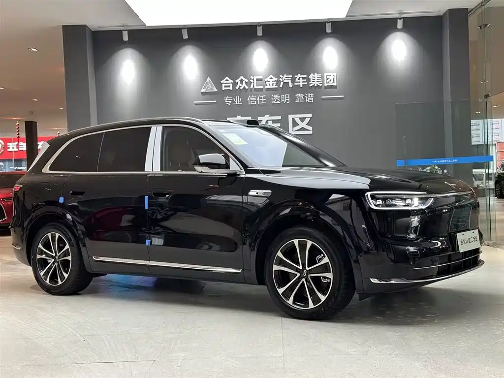 AITO Wenjie AITO M7 2026 Extended Range Max AWD 5-seater фото 4