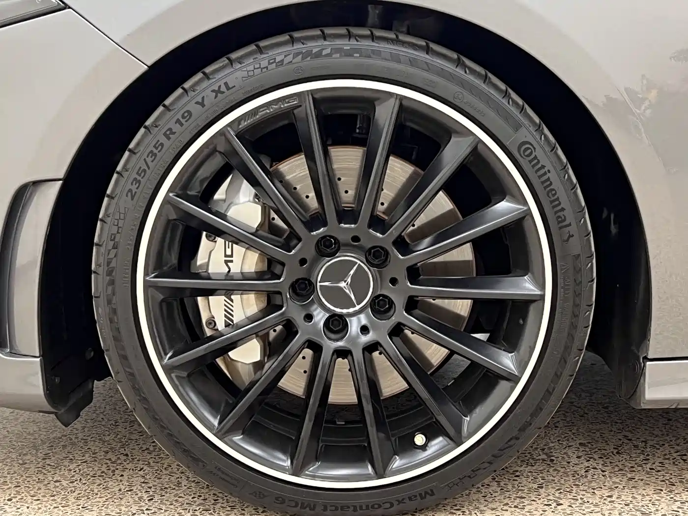 Mercedes-Benz A-Class AMG (Import) 2020 AMG A 35 4MATIC фото 9