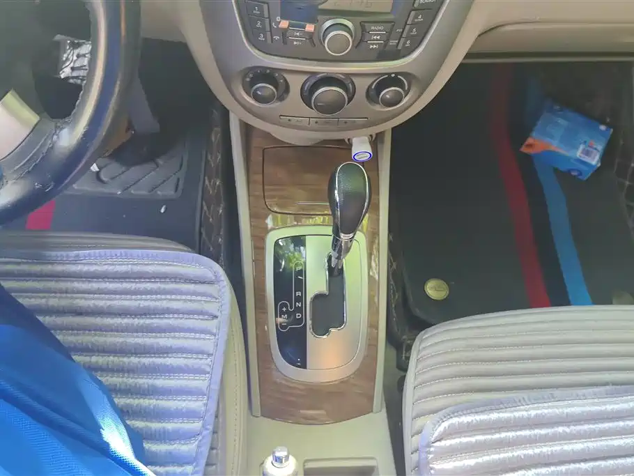 Buick Excelle 2015 1.5L Automatic Classic фото 16