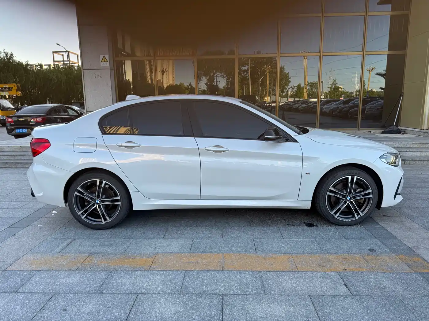 BMW 1 Series 2021 Facelift 125i M Sport Shadow Edition фото 7