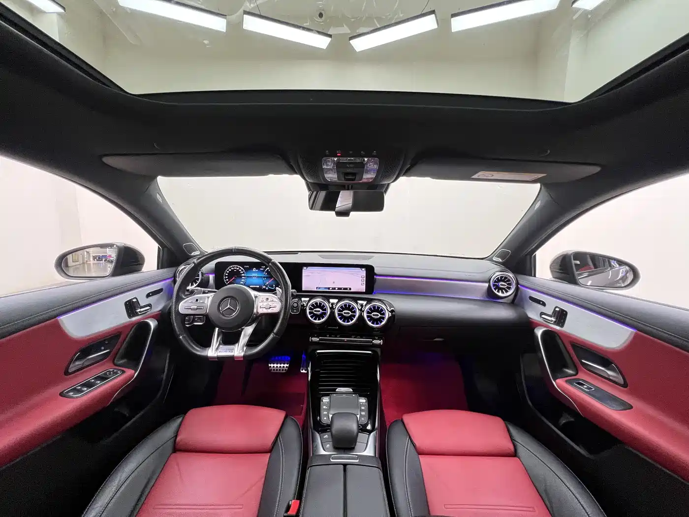 Mercedes-Benz A-Class AMG (Import) 2020 AMG A 35 4MATIC фото 20