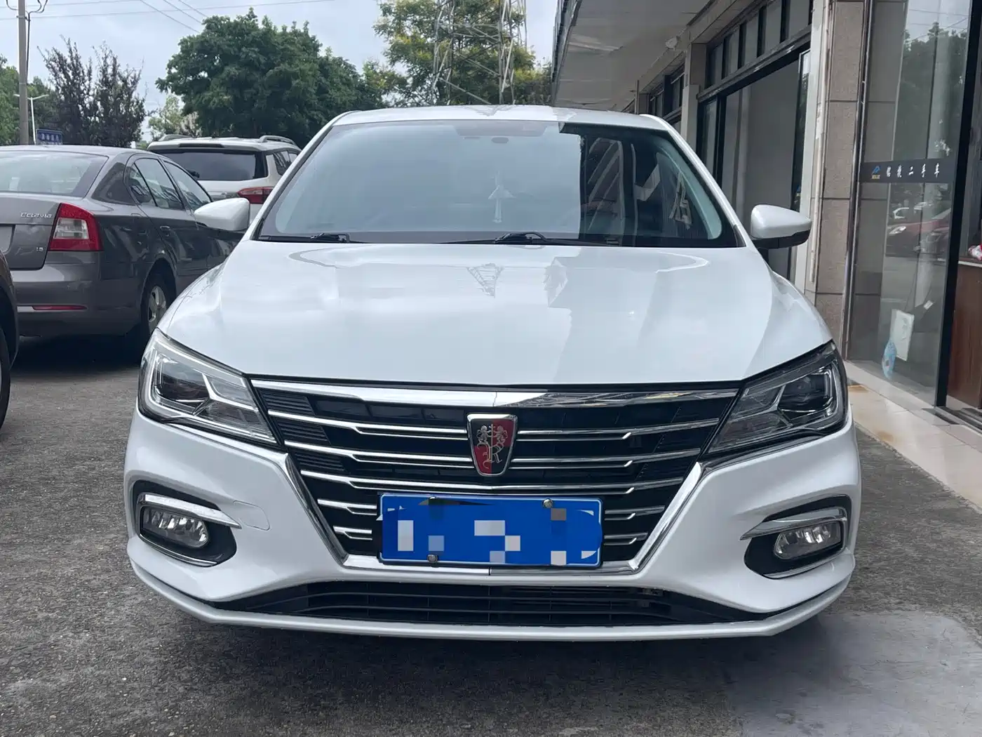 Roewe i5 2019 2019 1.5L Auto 4G-Connected Langyue Edition