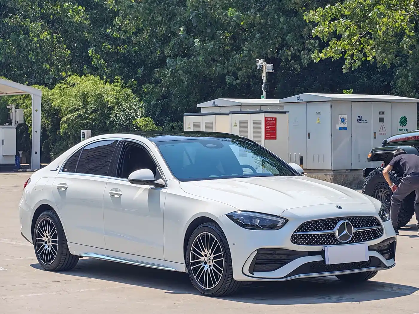 Photo 2 - Mercedes-Benz C-Class