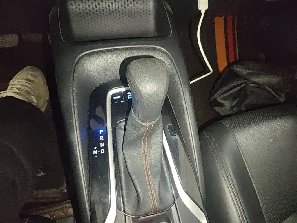 Toyota Corolla 2021 1.2T S-CVT Elite PLUS Edition фото 14