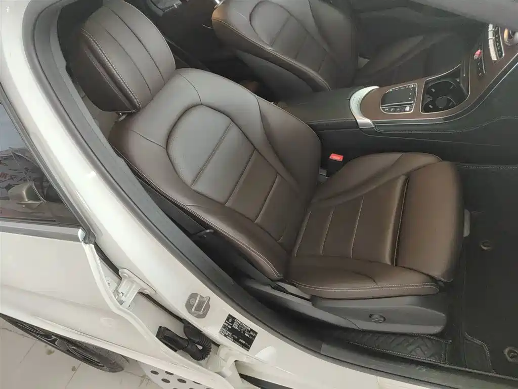 Mercedes-Benz GLC 2022 Model GLC 260 L 4MATIC Luxury Edition фото 20