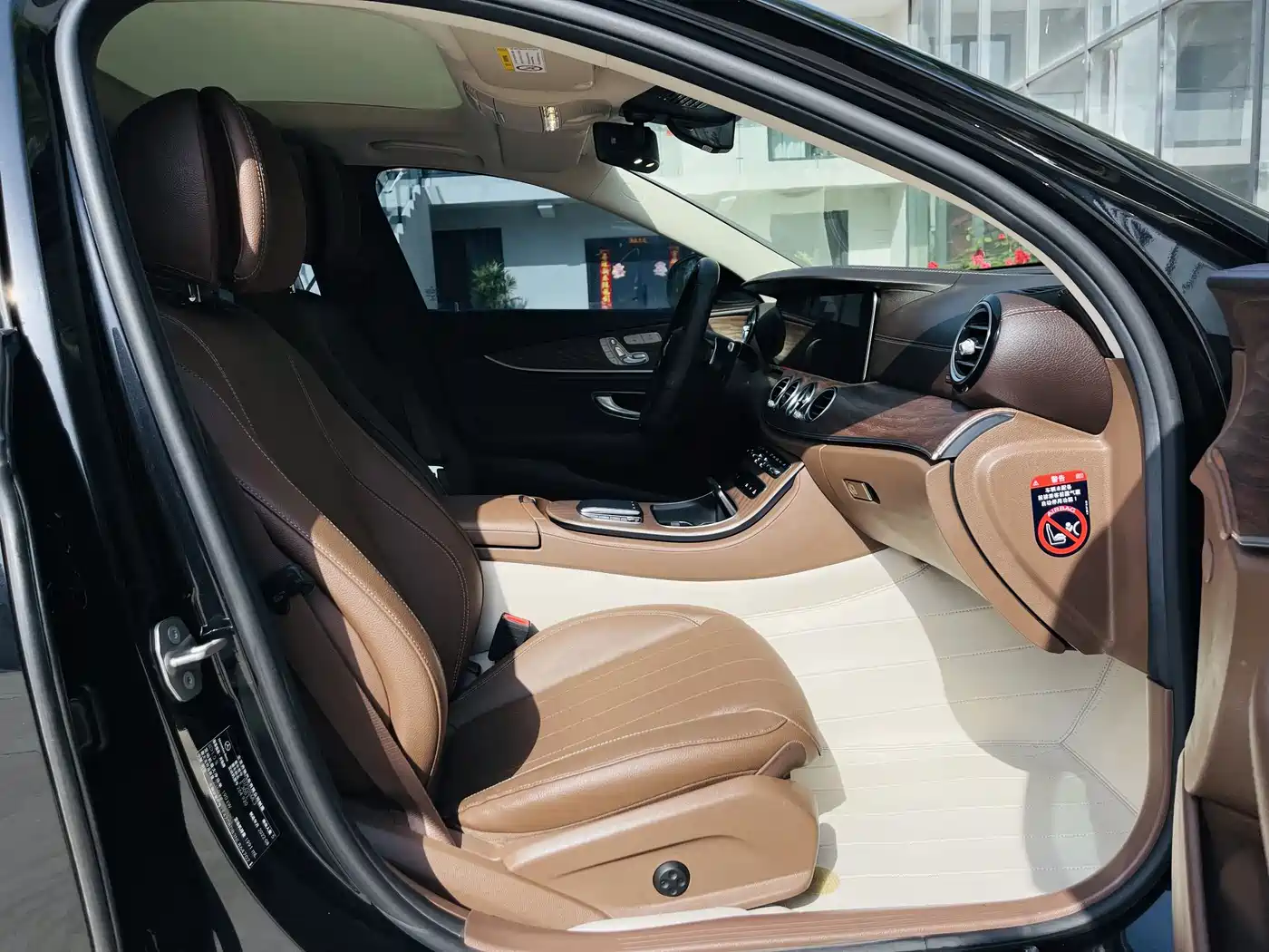 Mercedes-Benz E-Class 2022 Facelift III E 300 L Luxury фото 15
