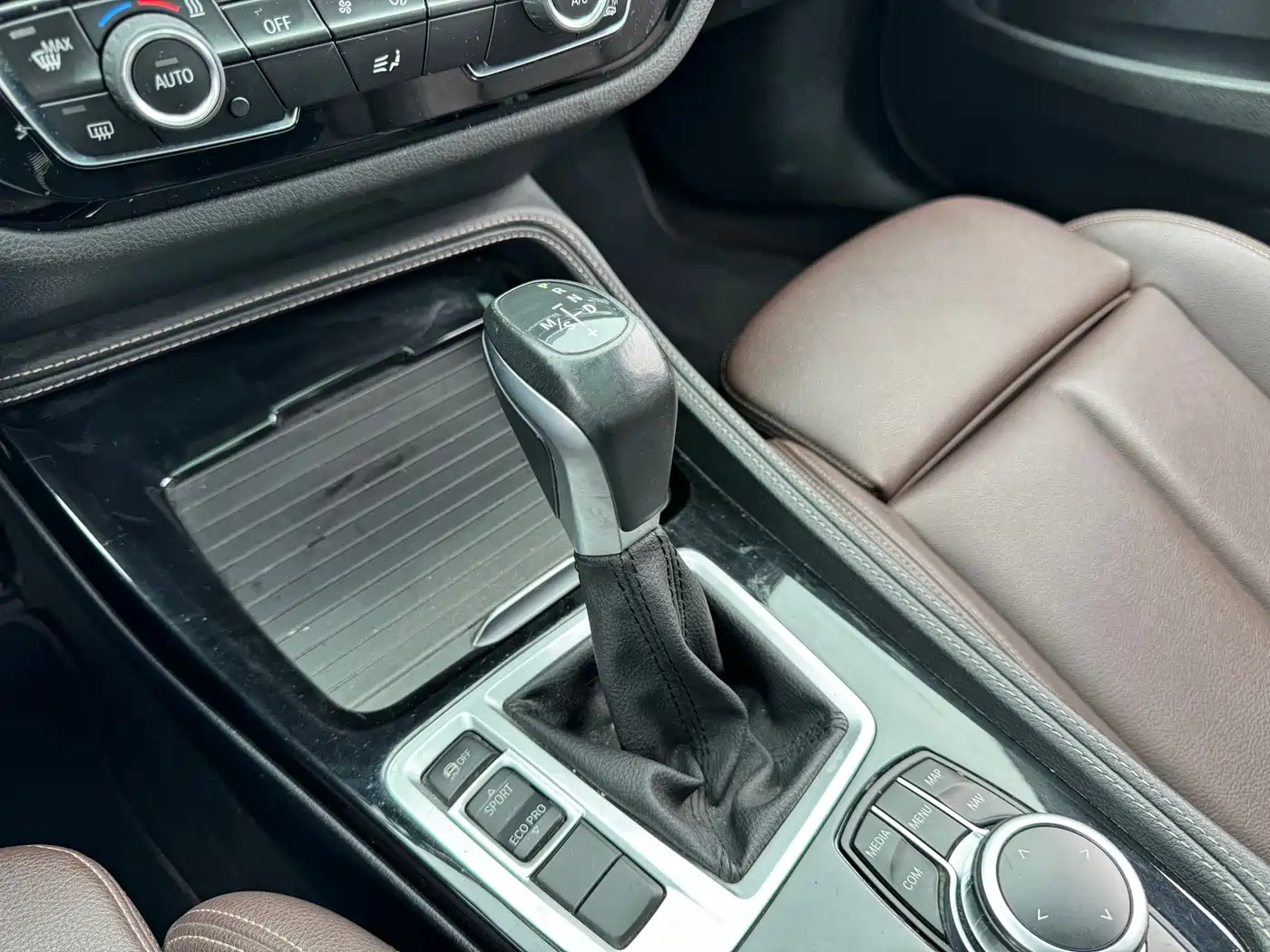 BMW 1 Series 2019 120i M Sport Package фото 19