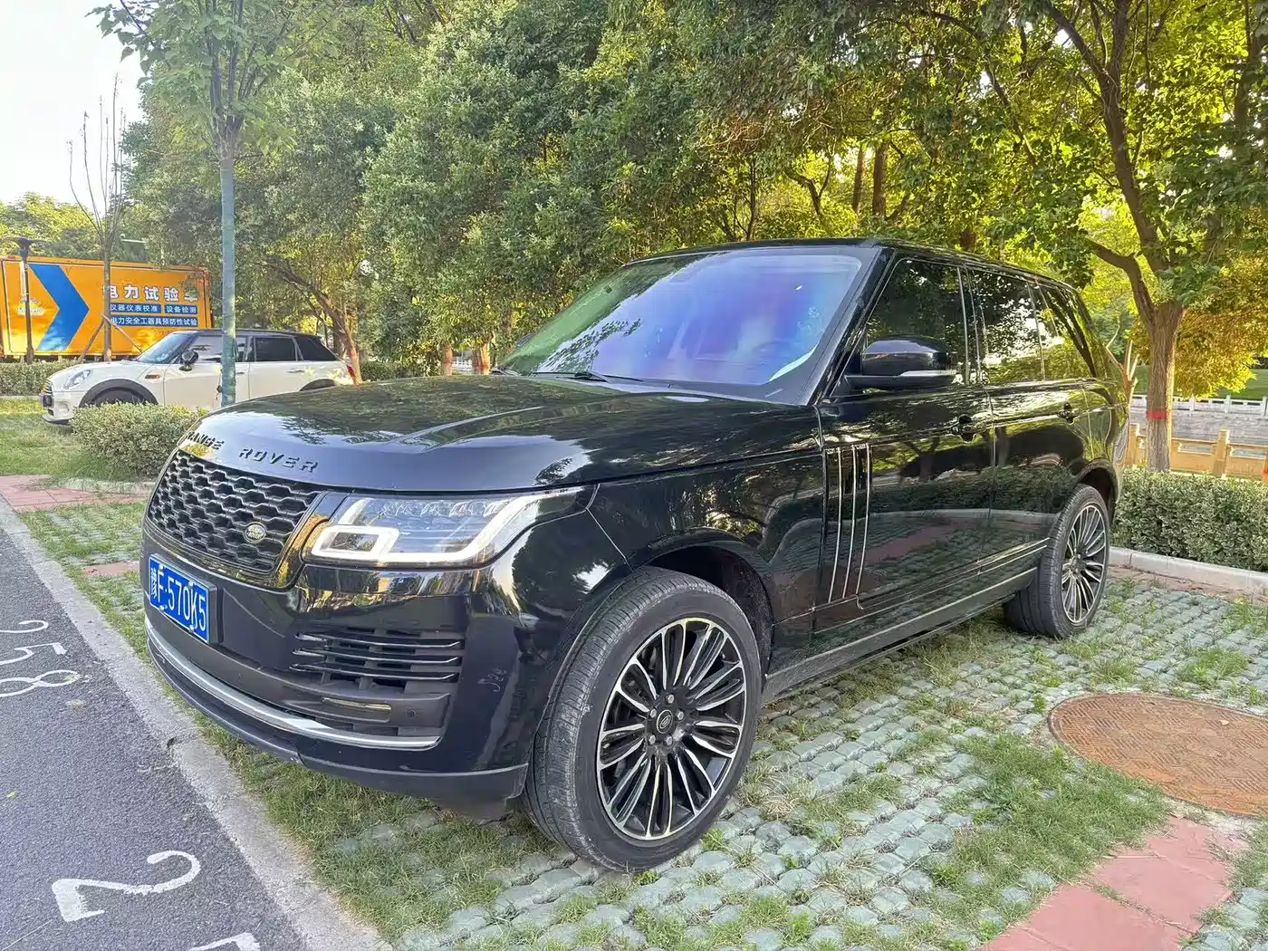 Land Rover Range Rover 2014 3.0 SC V6 Vogue фото 2