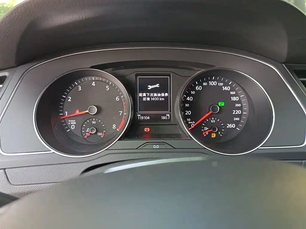 Volkswagen Magotan 2018 280TSI DSG Comfort фото 12