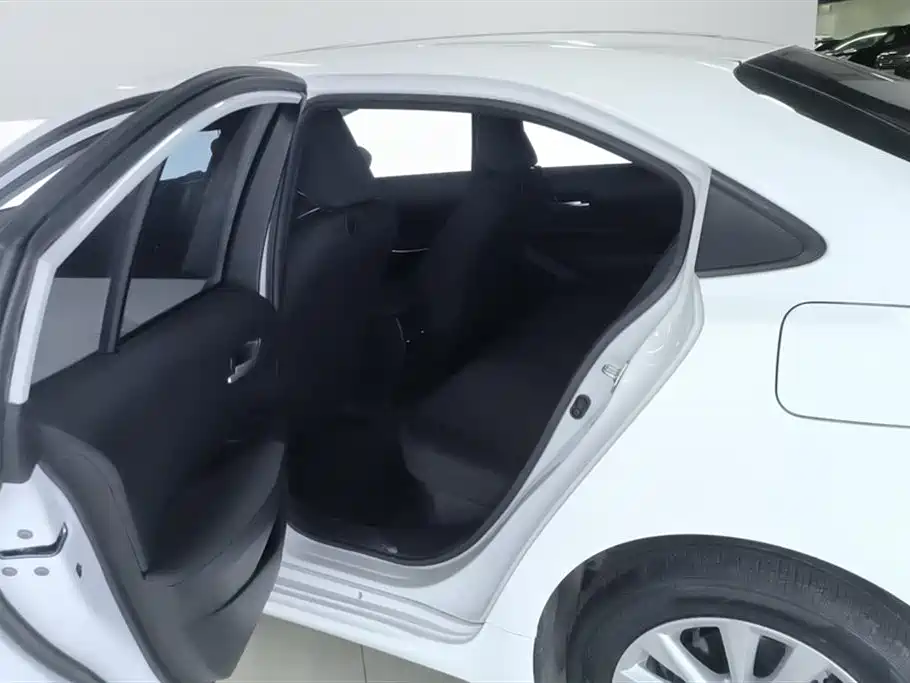 Toyota Corolla 2023 1.8L Smart Hybrid Dual Engine Elite Edition фото 11