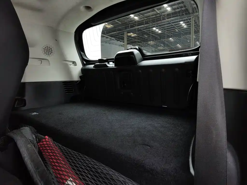 smart fortwo 2019 2019 0.9T 66kW Hardtop Wind Edition China VI