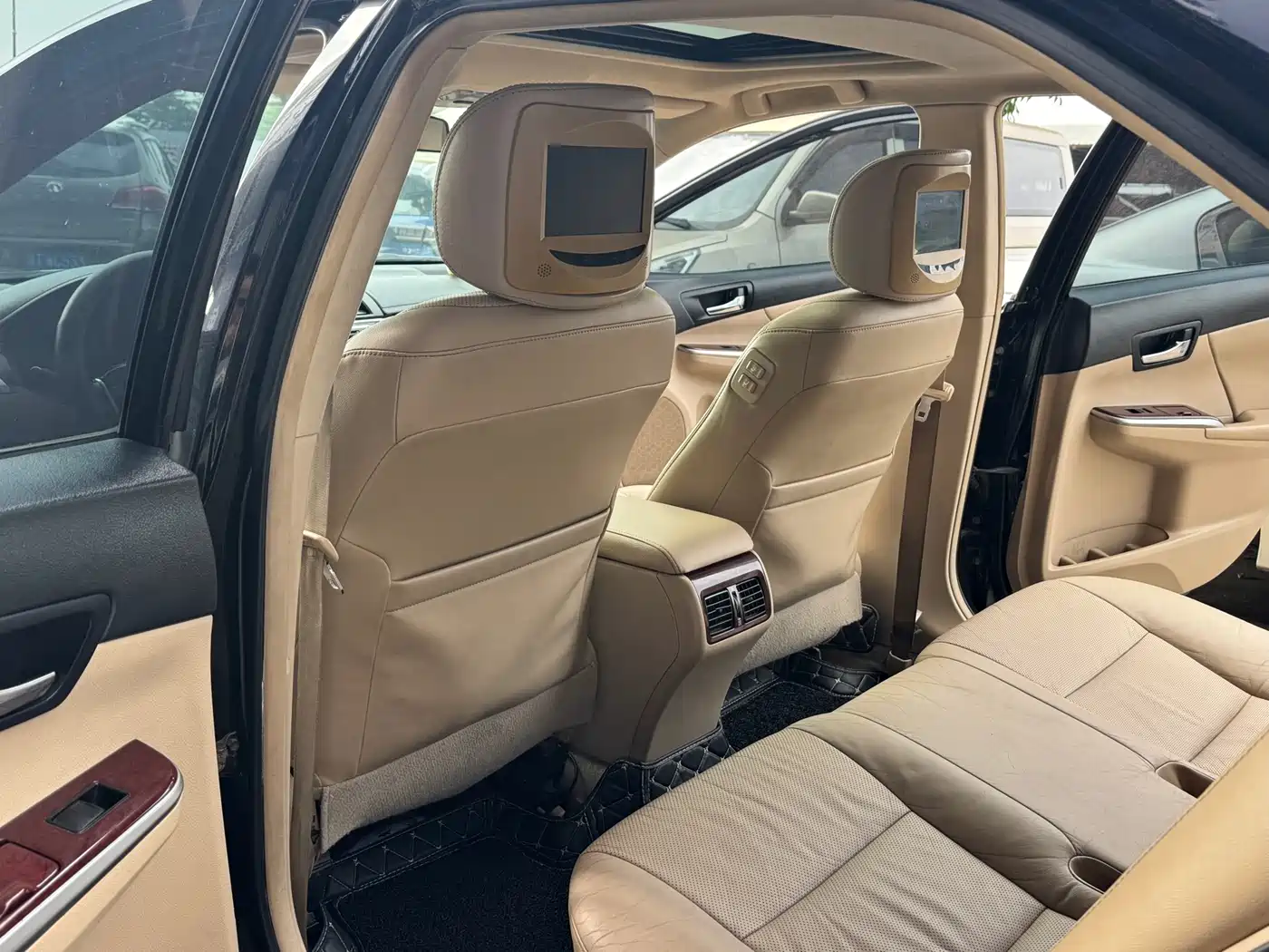 Toyota Camry 2012 2.0G Luxury Edition фото 12