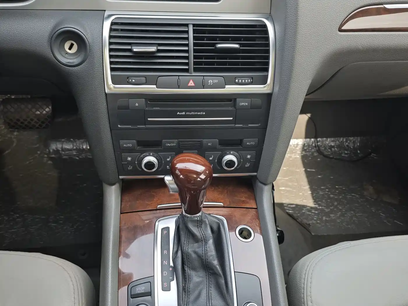 Audi Q7 2011 3.0 TFSI Comfort (200kW) фото 9