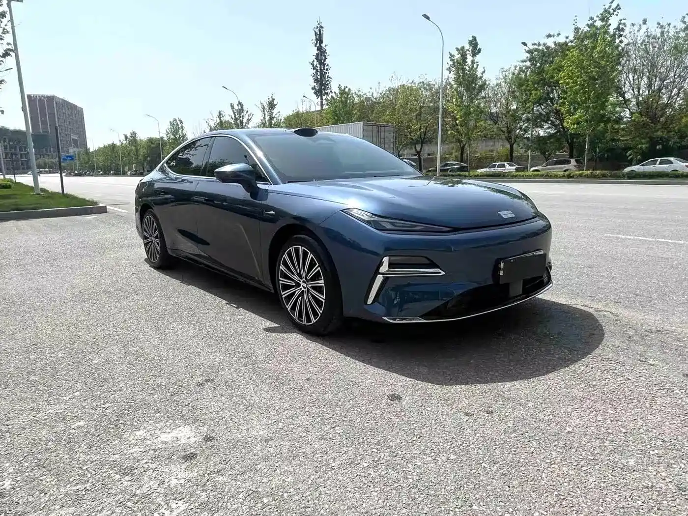 Geely Galaxy Galaxy Xingyao 8 2025 130km EM-P Starship Edition фото 3