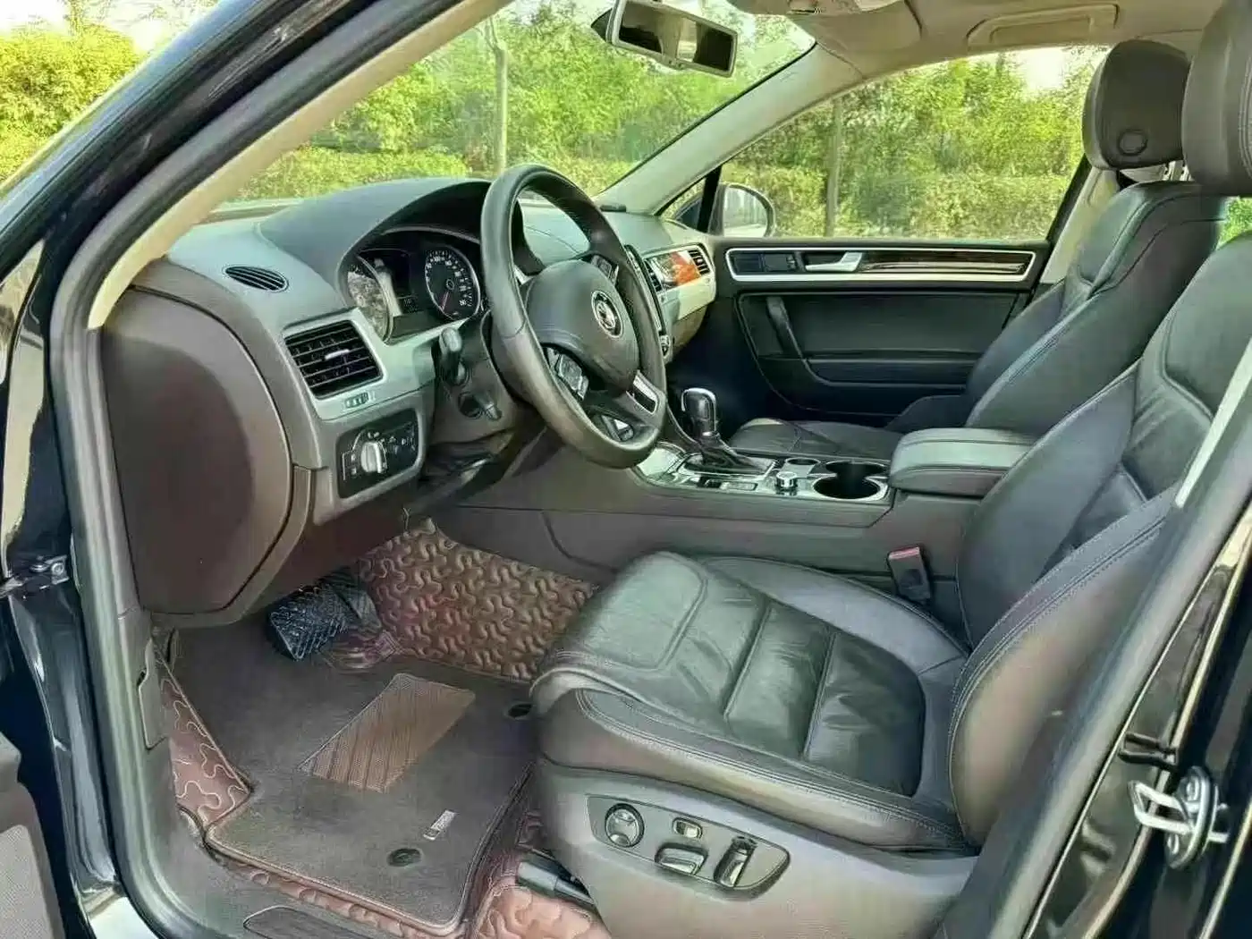 Volkswagen Touareg 2014 3.0TSI New Edge Edition фото 4