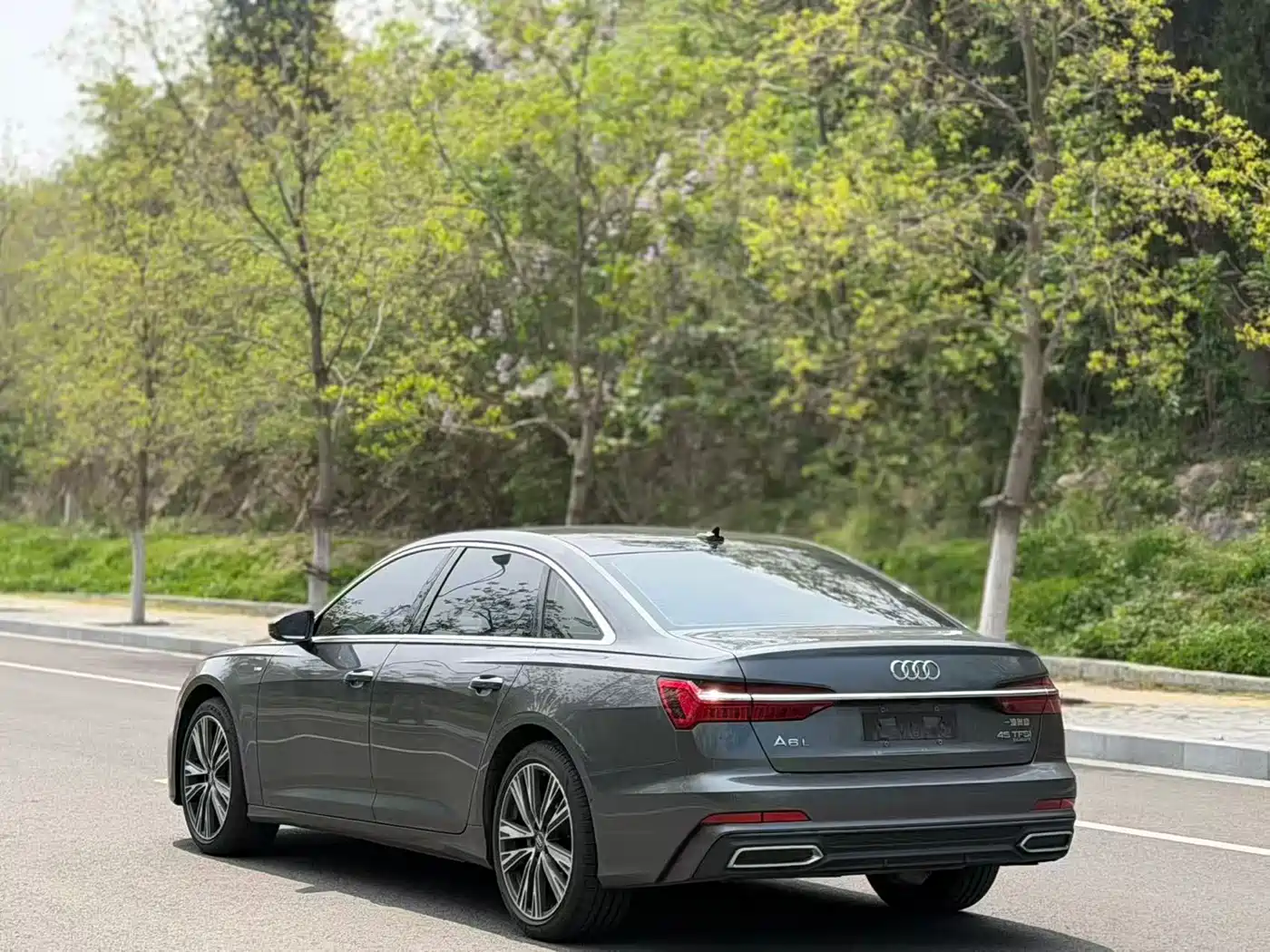 Audi A6L 2021 45 TFSI quattro Exclusive Sport фото 12