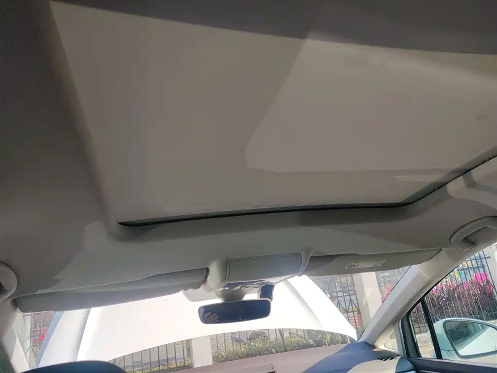 Volkswagen Viloran 2020 380TSI Premium фото 8