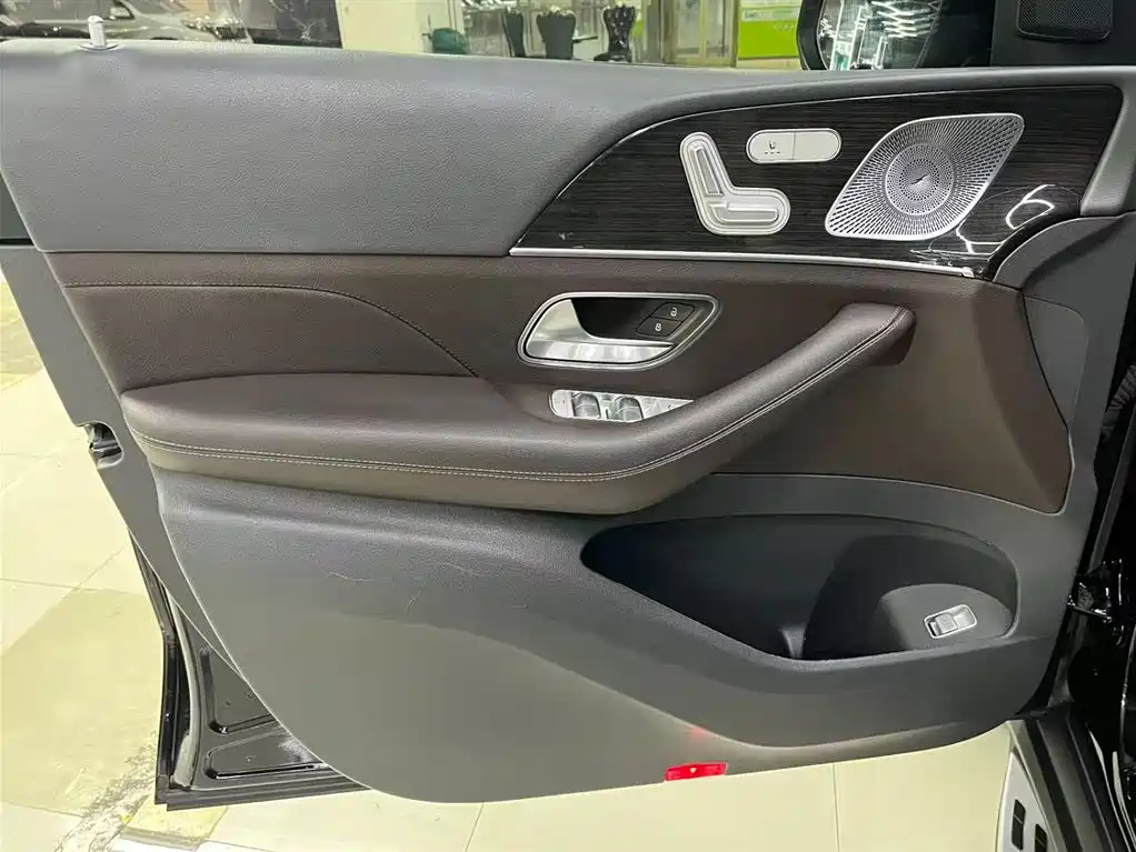 Mercedes-Benz GLE 2020 Facelift GLE 350 4MATIC Fashion Special Edition фото 5