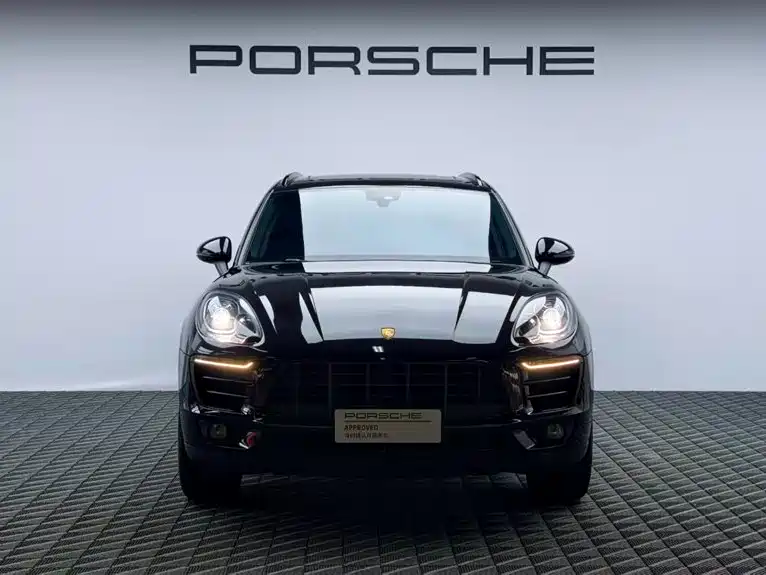 Porsche Macan 2017 Macan 2.0T фото 2