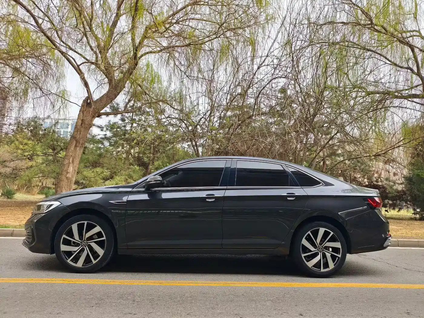 Volkswagen Sagitar 2024 300TSI DSG Surpass Edition фото 7