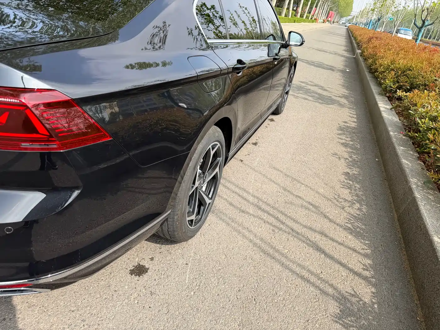 Volkswagen Magotan 2023 2 Million Units Anniversary Edition 330TSI DSG Leading Type фото 11