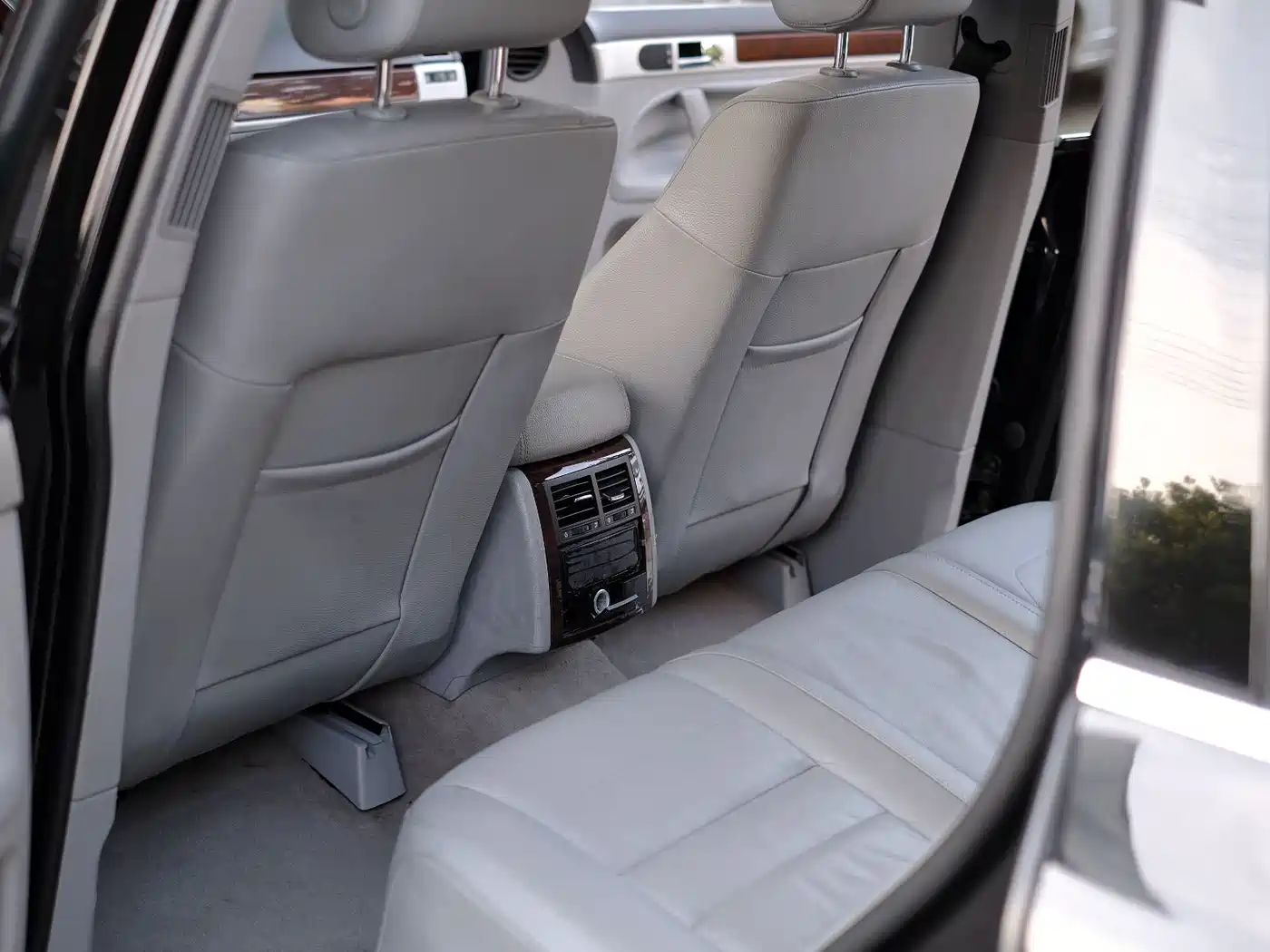 Volkswagen Touareg 2007 3.6L Luxury фото 33