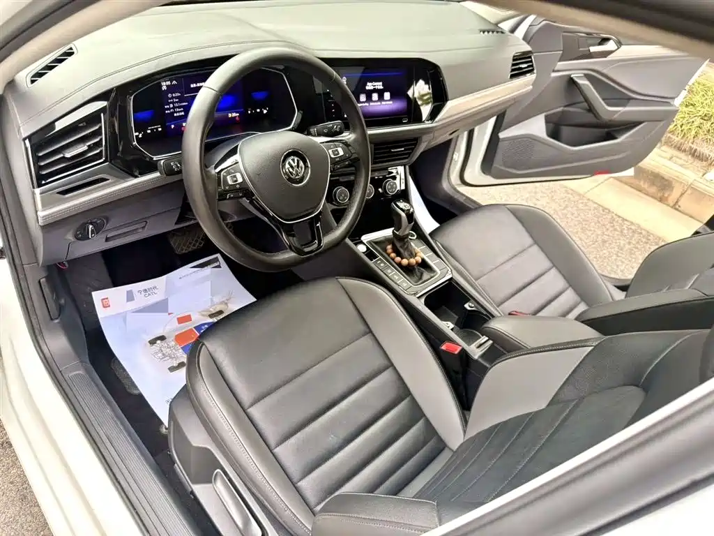 Volkswagen Sagitar 2021 280TSI DSG Surpassing Edition фото 6