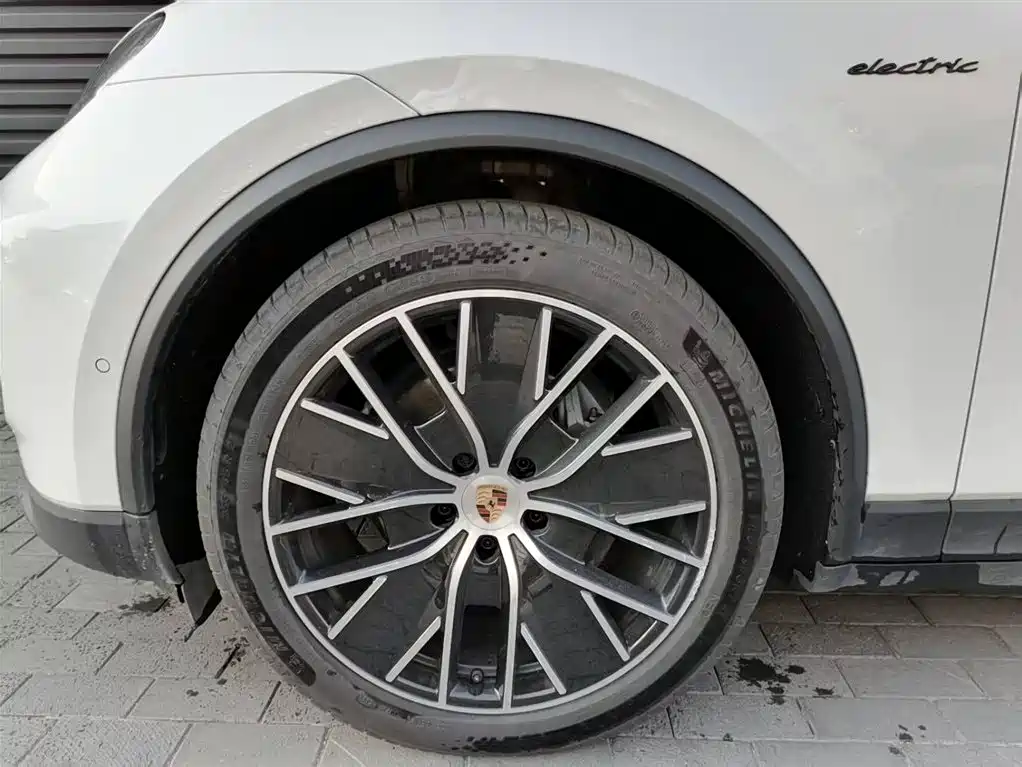 Porsche Macan EV 2024 Macan 4 фото 13