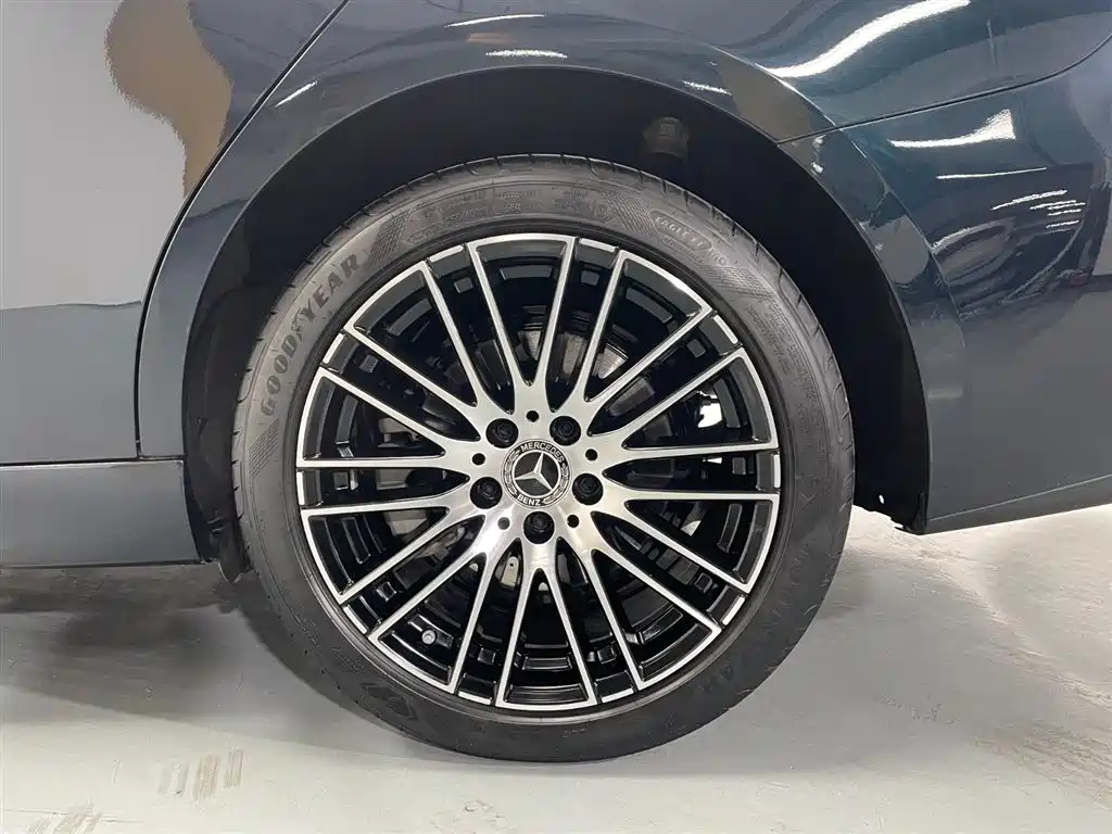 Mercedes-Benz C-Class 2024 Facelift III C 260 L Sport фото 15