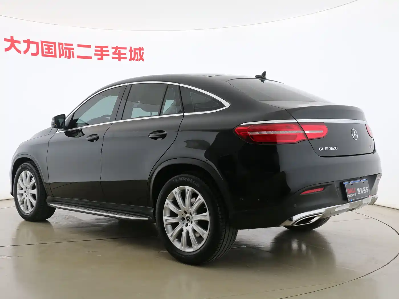 Mercedes-Benz GLE Coupe 2017 GLE 320 4MATIC Coupe SUV фото 11