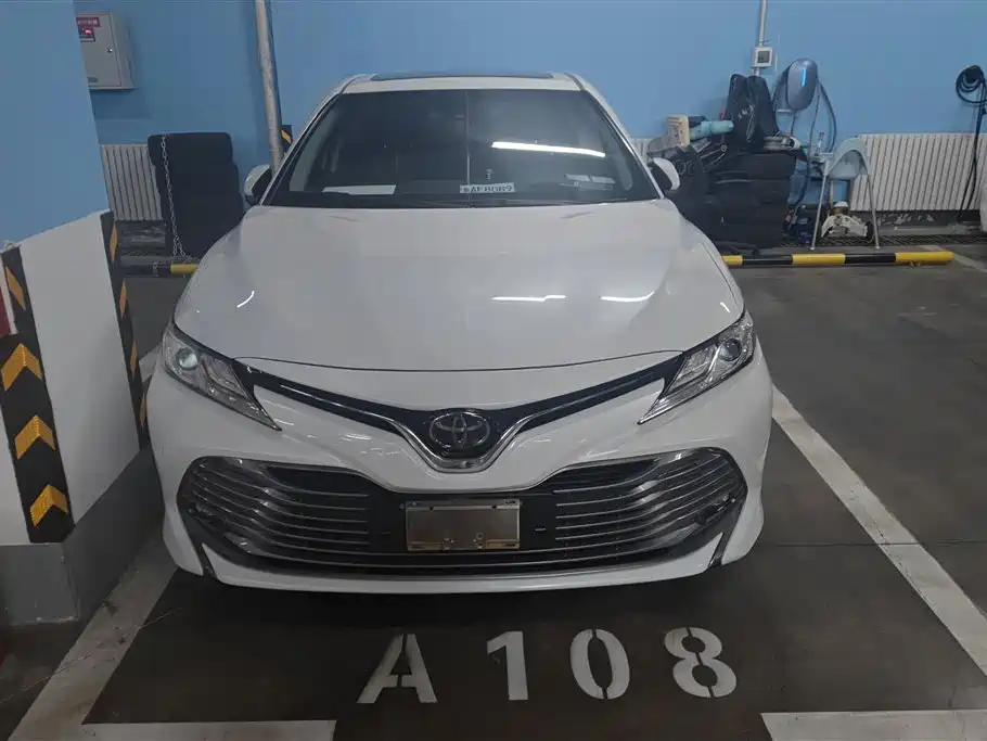 Toyota Camry 2019 2.5G Luxury (China V) фото 2
