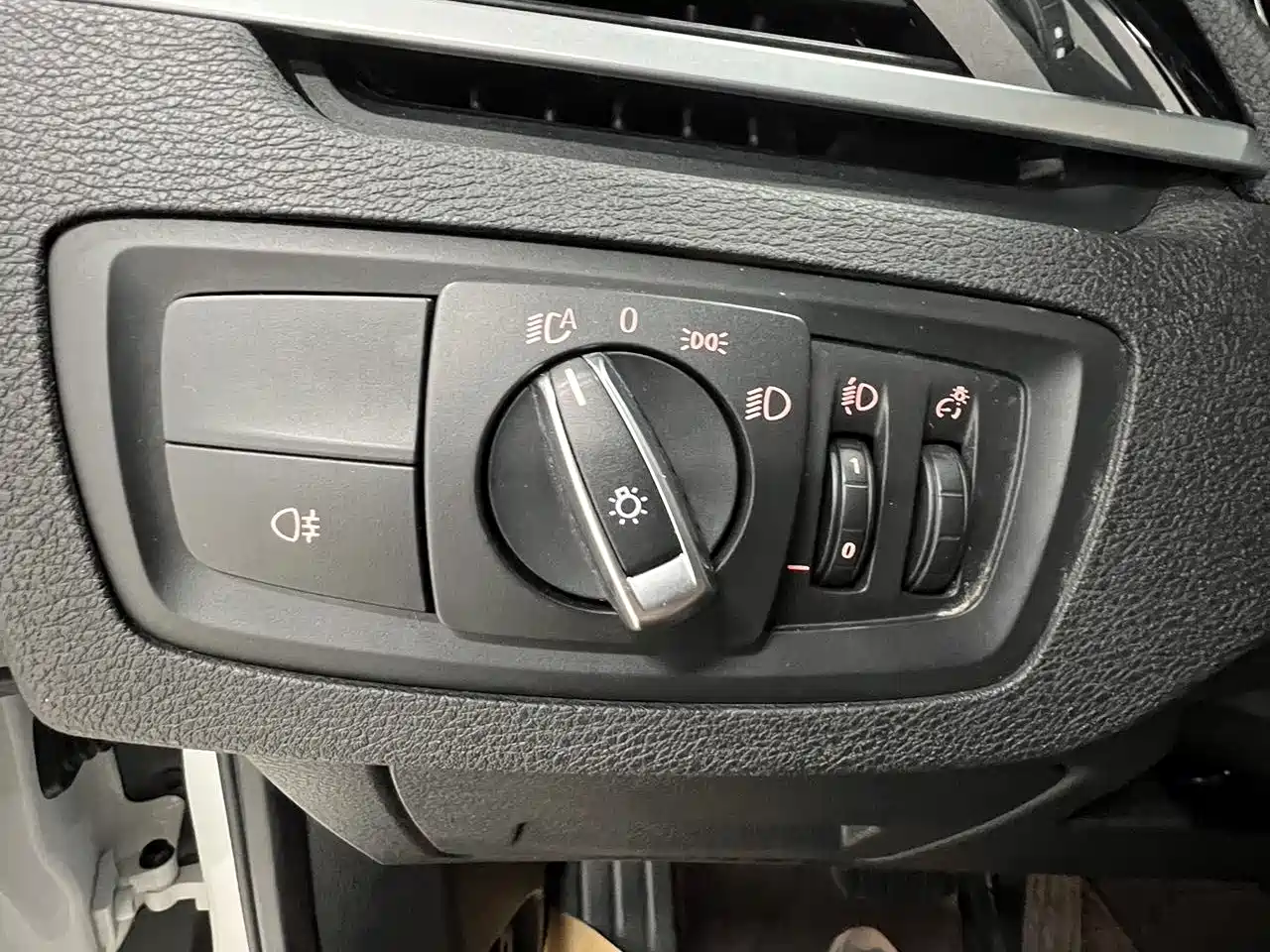 BMW X1 2022 sDrive20Li Fashion фото 15