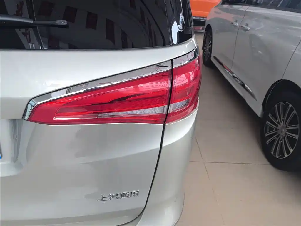 Buick GL8 2018 ES 28T Comfort Type China VI фото 24